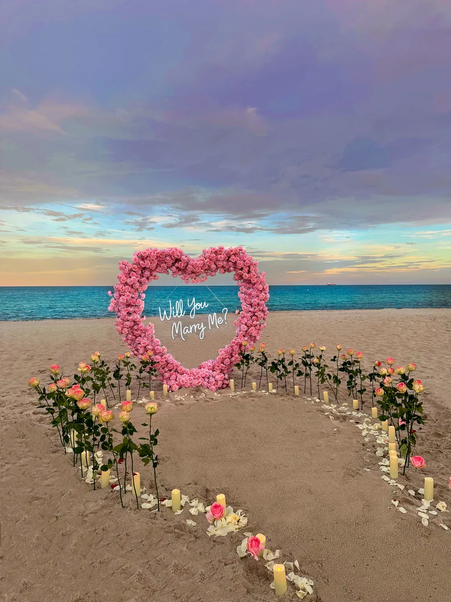 The Ultimate Heart Experience decoration by Yes Miami.