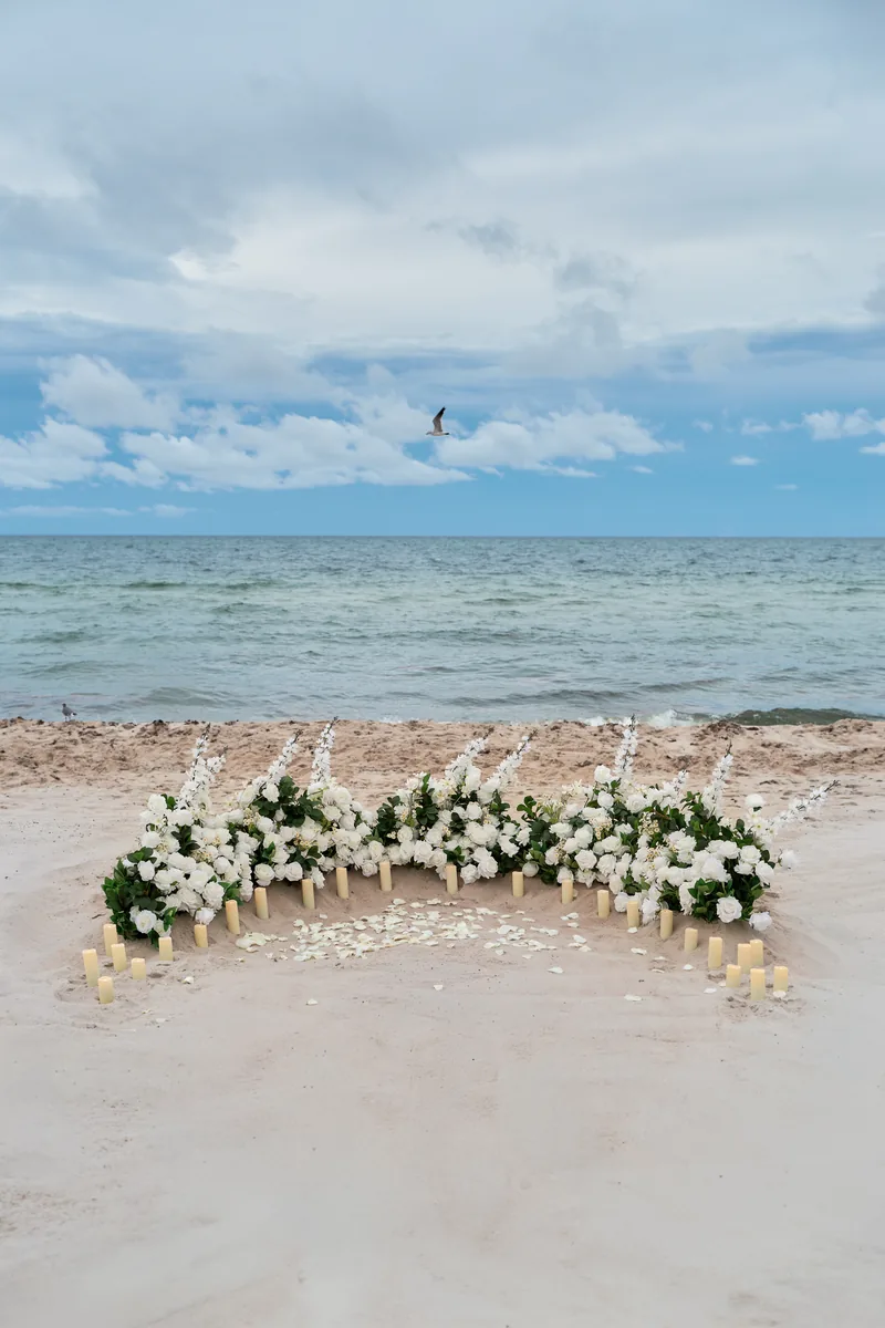 The Ground Floral Arch Experience decoration by YES Miami