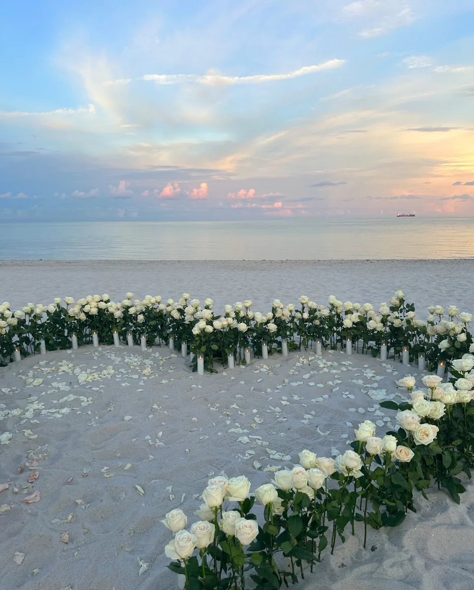 Luxury 300 Roses Heart decoration by YES Miami
